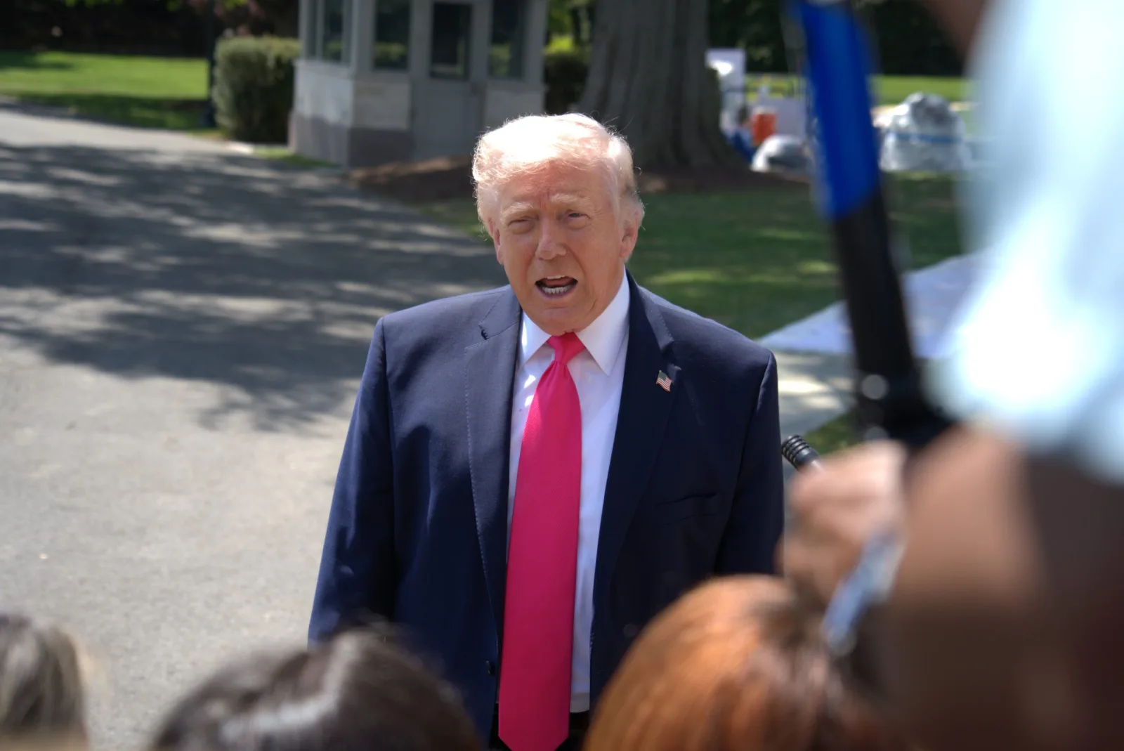 Trump informa al Congreso que ceden las hostilidades con Irán