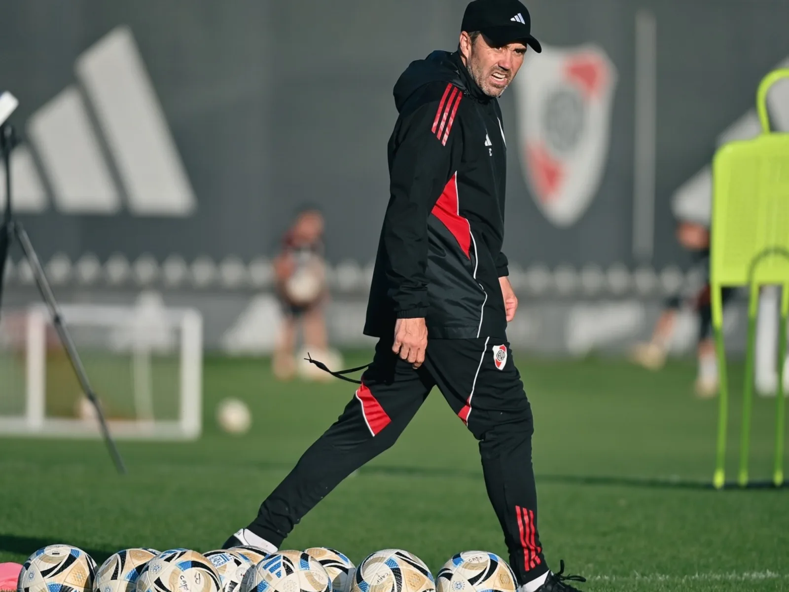 Coudet identifica a los jugadores con proyección en River y posibilidades de sumar minutos
