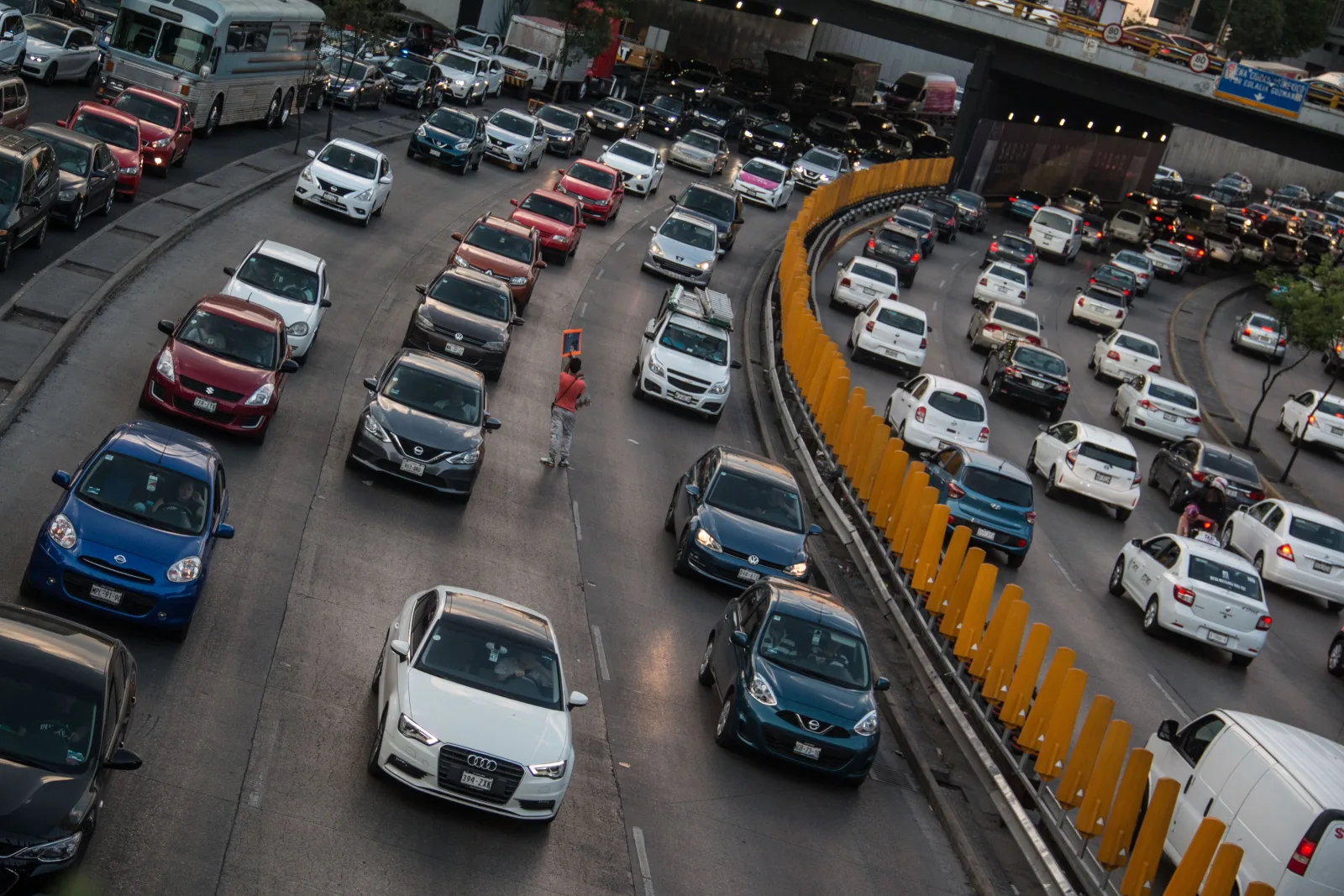 El Hoy No Circula del lunes 4 de mayo en CDMX y Edomex: restricciones y plazos