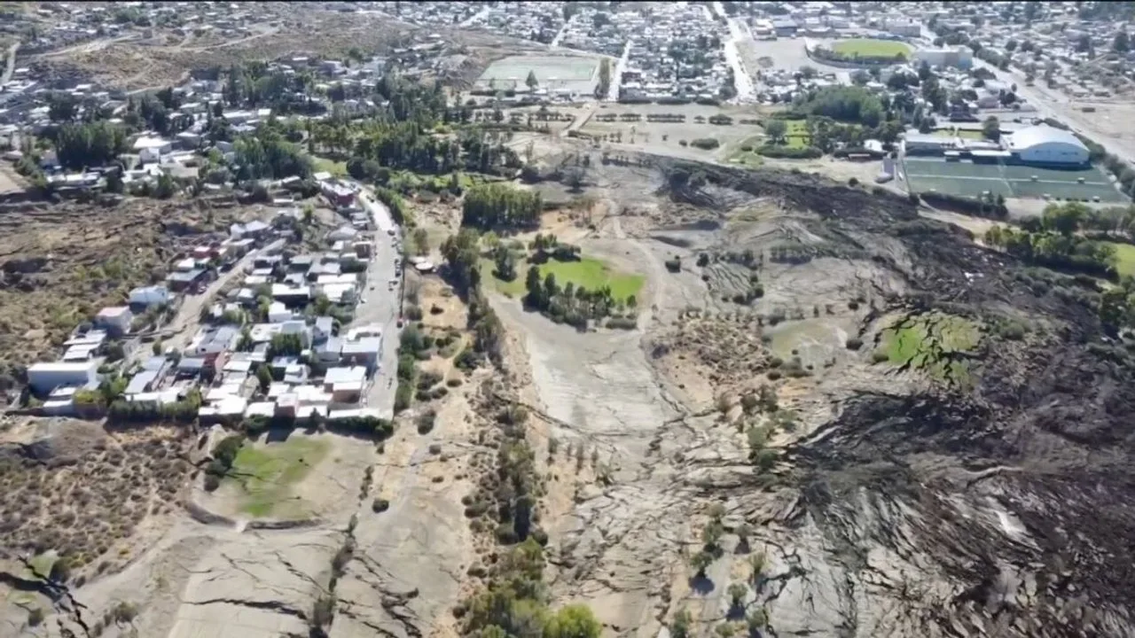 El Municipio de Comodoro presenta plan de estabilización para el cerro Hermitte