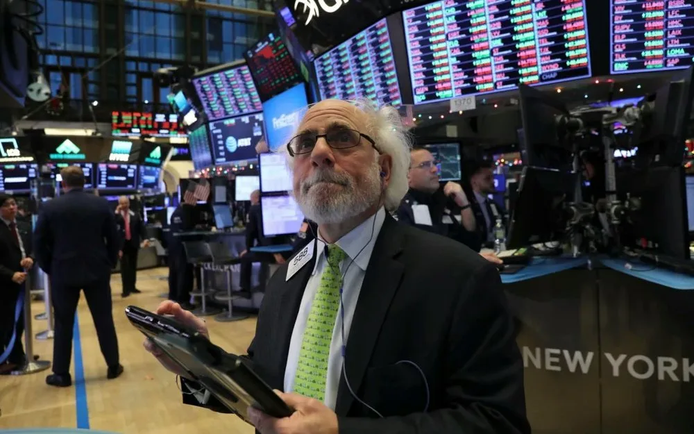 El riesgo país superó los 540 puntos mientras caen las acciones en Wall Street