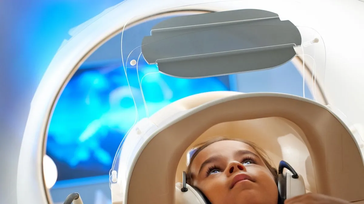 Estudio con resonancias magnéticas vincula dos horas de pantallas en niños pequeños con afectaciones en el aprendizaje