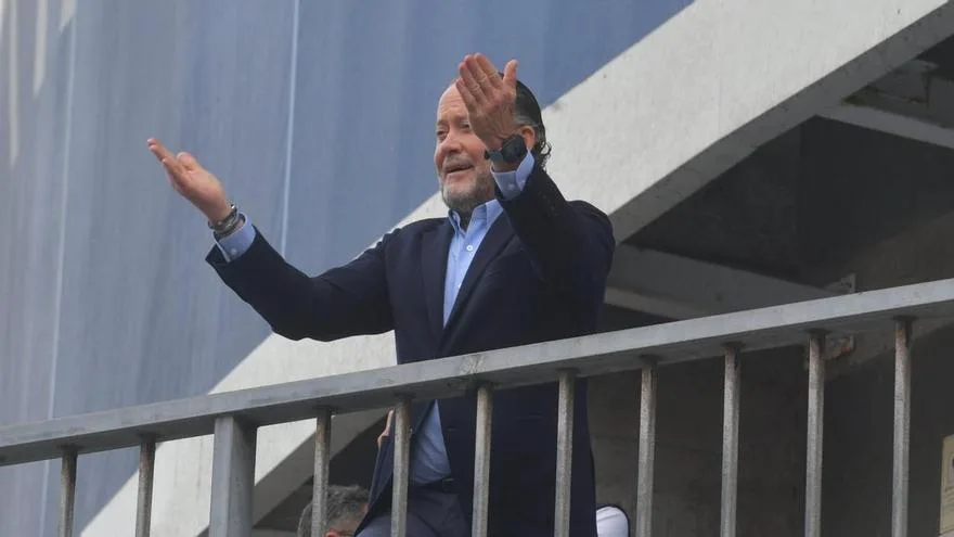 Juan Carlos Escotet disfrutó del regreso del Deportivo a Riazor entre los aficionados
