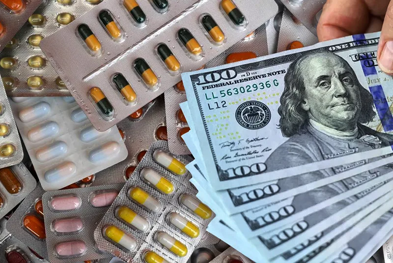 Milei se reúne con farmacéuticas en cena privada para discutir tratado de patentes con EE.UU