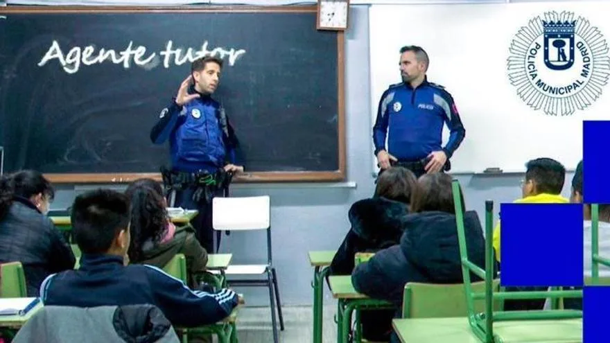 Policías en escuelas: cómo funcionan los modelos que ya operan en España