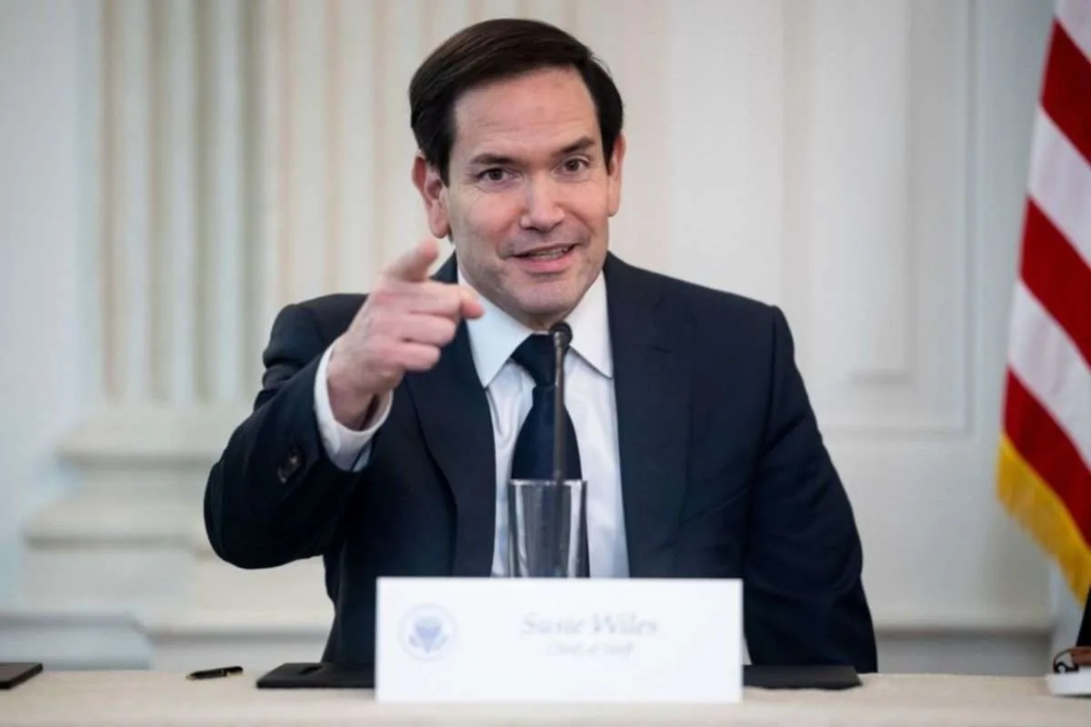 Rubio viajará al Vaticano e Italia en medio de tensiones entre Trump y el papa